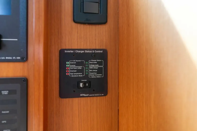 Slide: The Image of Pedigree Cat 525 Power Cat 2005 - 5228044