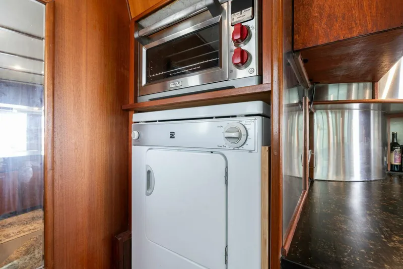 Slide: The Image of Pedigree Cat 525 Power Cat 2005 - 5227928