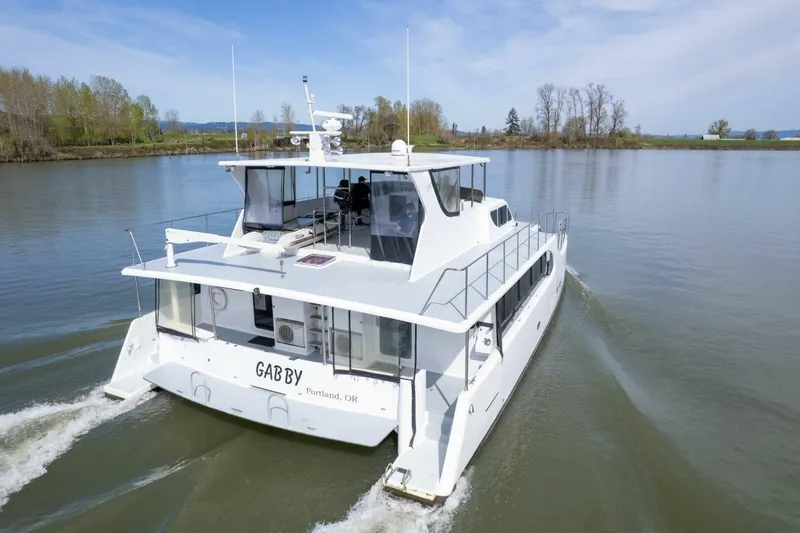 Slide: The Image of Pedigree Cat 525 Power Cat 2005 - 5227913