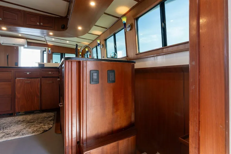 Slide: The Image of Pedigree Cat 525 Power Cat 2005 - 5227932