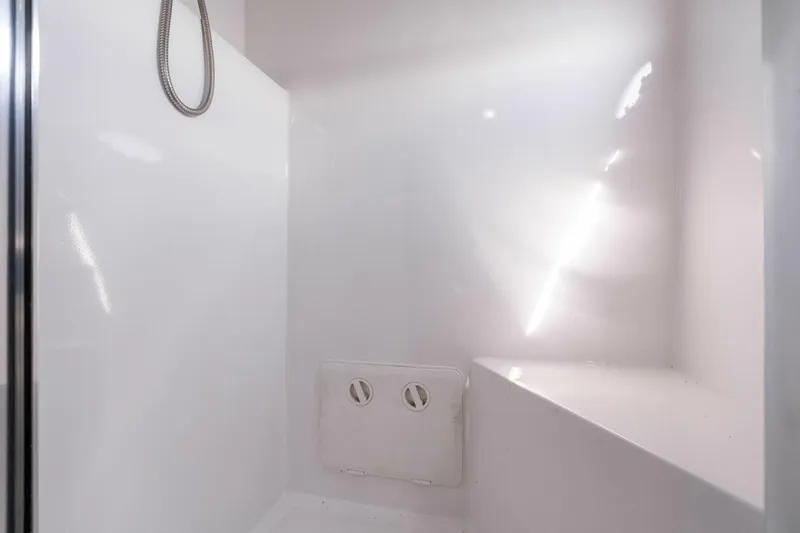 Slide: The Image of Pedigree Cat 525 Power Cat 2005 - 5227938