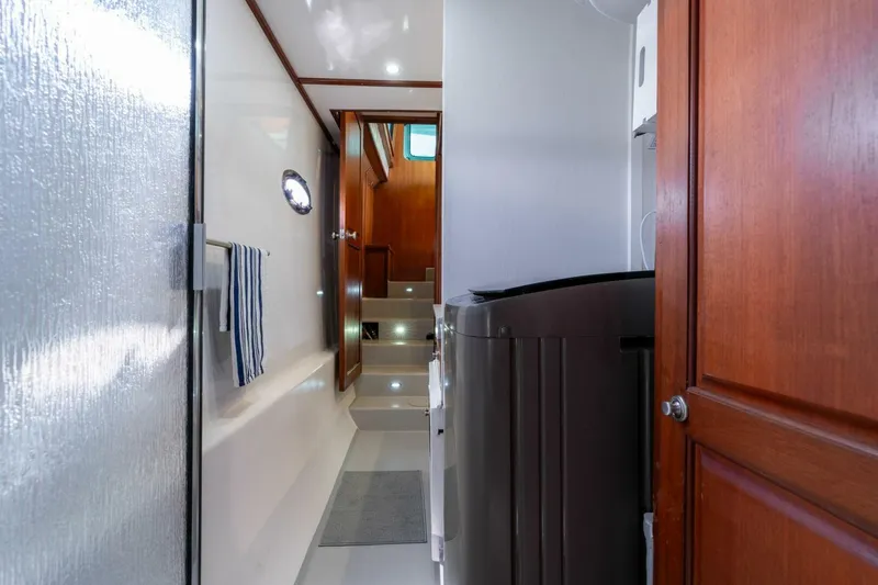 Slide: The Image of Pedigree Cat 525 Power Cat 2005 - 5227940