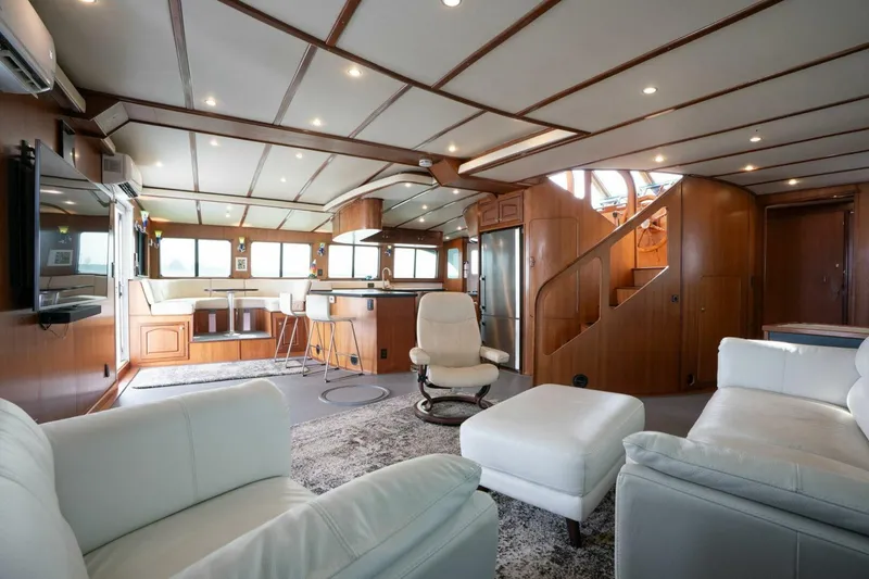 Slide: The Image of Pedigree Cat 525 Power Cat 2005 - 5227945