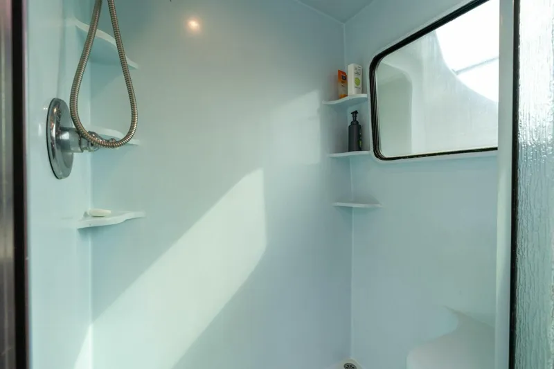 Slide: The Image of Pedigree Cat 525 Power Cat 2005 - 5227957