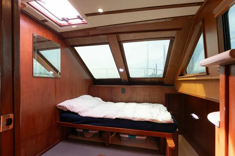 Slide: The Image of Pedigree Cat 525 Power Cat 2005 - 5227965