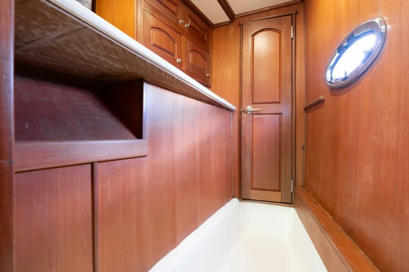 Slide: The Image of Pedigree Cat 525 Power Cat 2005 - 5227970