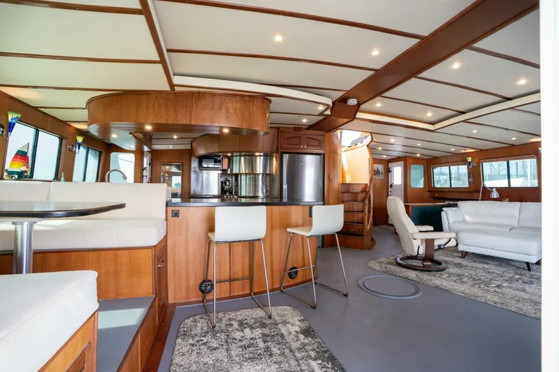 Slide: The Image of Pedigree Cat 525 Power Cat 2005 - 5227916