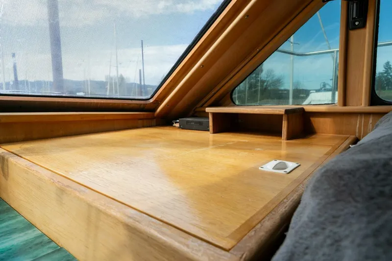 Slide: The Image of Pedigree Cat 525 Power Cat 2005 - 5227984