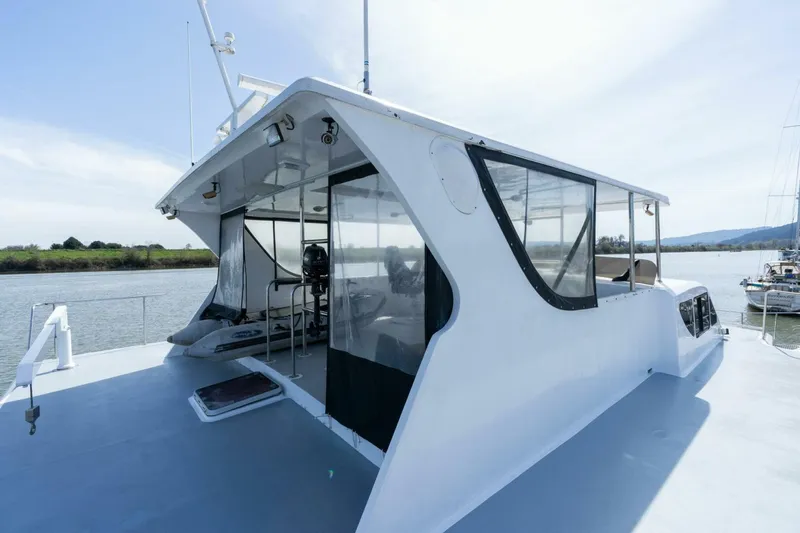 Slide: The Image of Pedigree Cat 525 Power Cat 2005 - 5228000