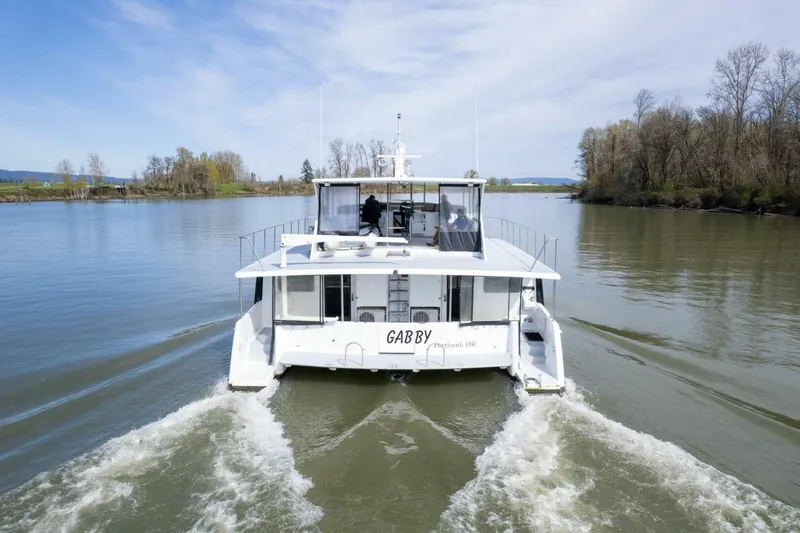 Slide: The Image of Pedigree Cat 525 Power Cat 2005 - 5228008