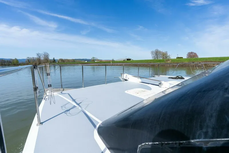 Slide: The Image of Pedigree Cat 525 Power Cat 2005 - 5228012