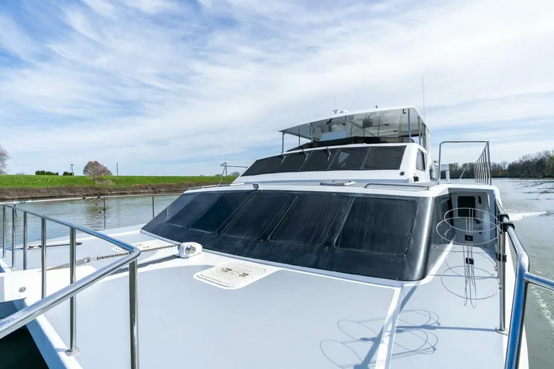 Slide: The Image of Pedigree Cat 525 Power Cat 2005 - 5228014