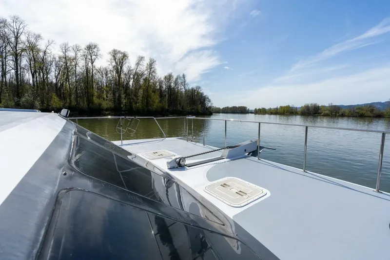 Slide: The Image of Pedigree Cat 525 Power Cat 2005 - 5228019