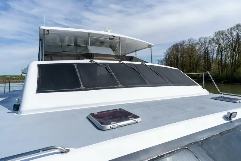 Slide: The Image of Pedigree Cat 525 Power Cat 2005 - 5228020