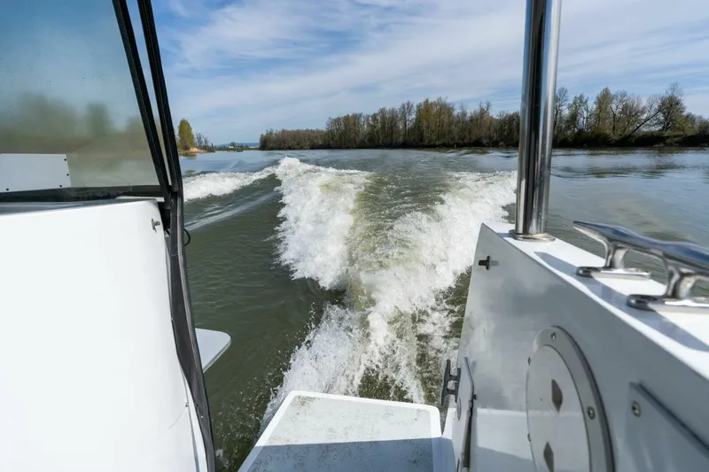 Slide: The Image of Pedigree Cat 525 Power Cat 2005 - 5228021