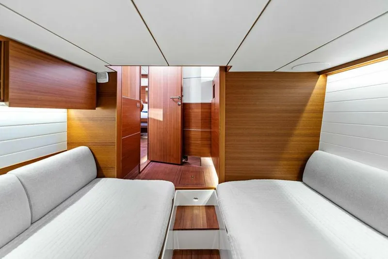 Slide: The Image of Delta 60 2018 - 5228460