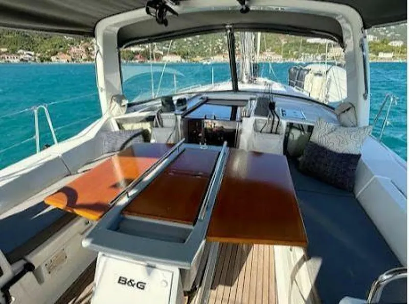 Slide: The Image of Beneteau 41.1 2019 - 5229449