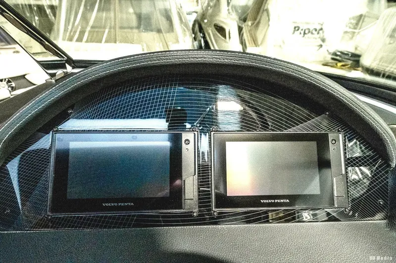 Slide: The Image of Helm Electronics - 5229170