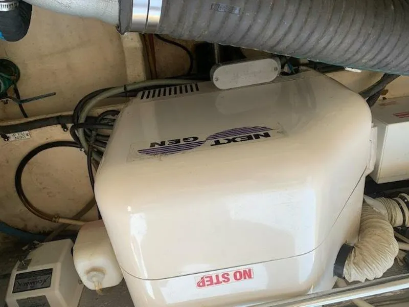 Slide: The Image of Mainship 34 2008 - 5229357