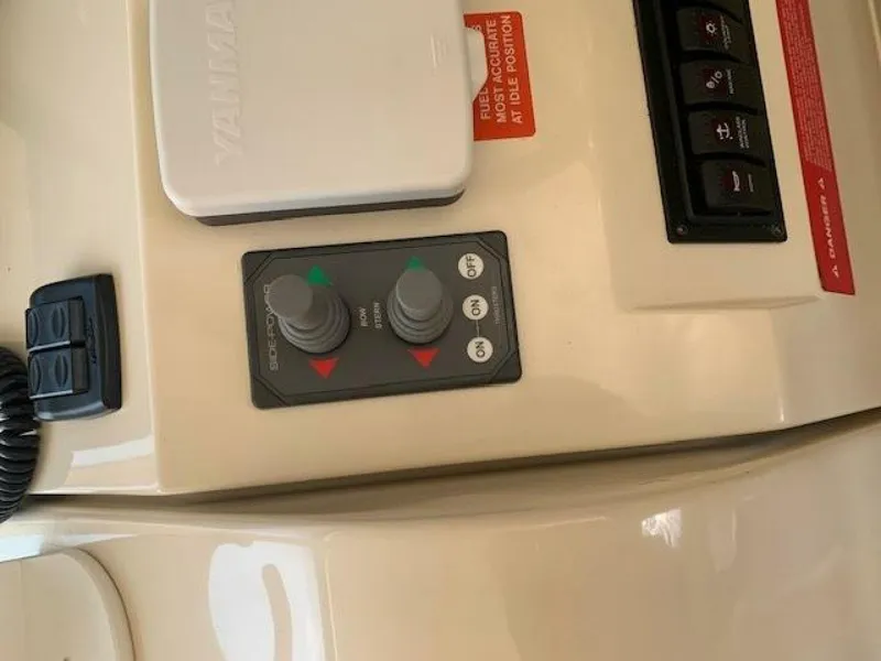 Slide: The Image of Mainship 34 2008 - 5229364