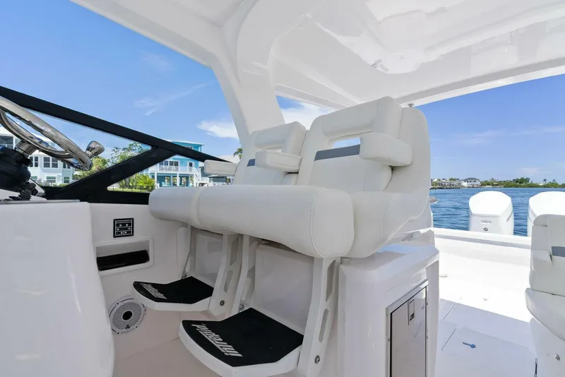 Slide: The Image of Intrepid 438 Evolution 2022 - 5397608