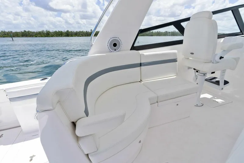 Slide: The Image of Intrepid 438 Evolution 2022 - 5397611