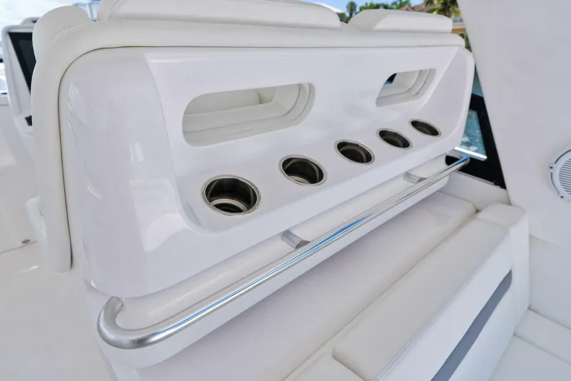 Slide: The Image of Intrepid 438 Evolution 2022 - 5397615