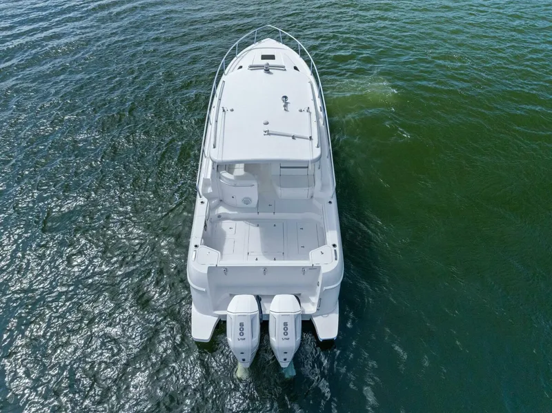 Slide: The Image of Intrepid 438 Evolution 2022 - 5397574