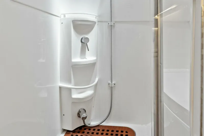 Slide: The Image of Intrepid 438 Evolution 2022 - 5397632