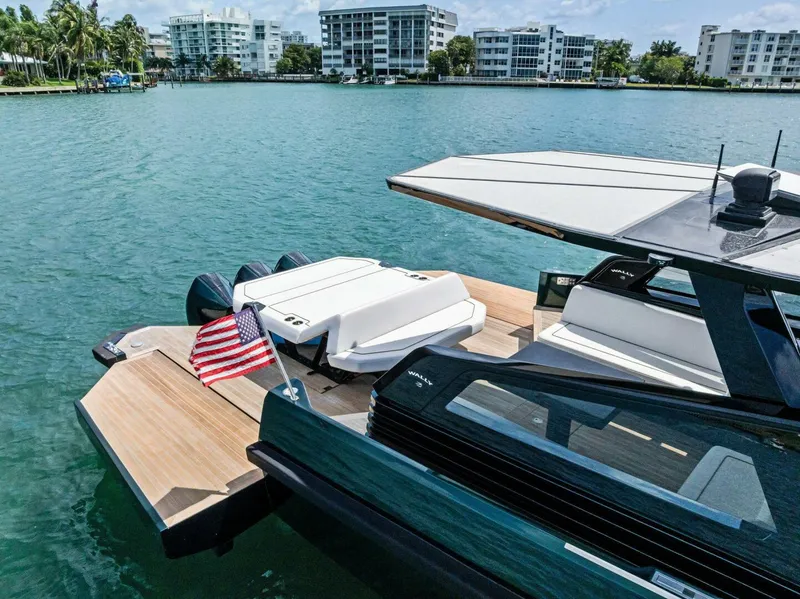 Slide: The Image of Wally Wallytender 43X 2023 - 5237234