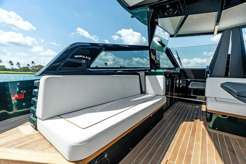 Slide: The Image of Wally Wallytender 43X 2023 - 5237243