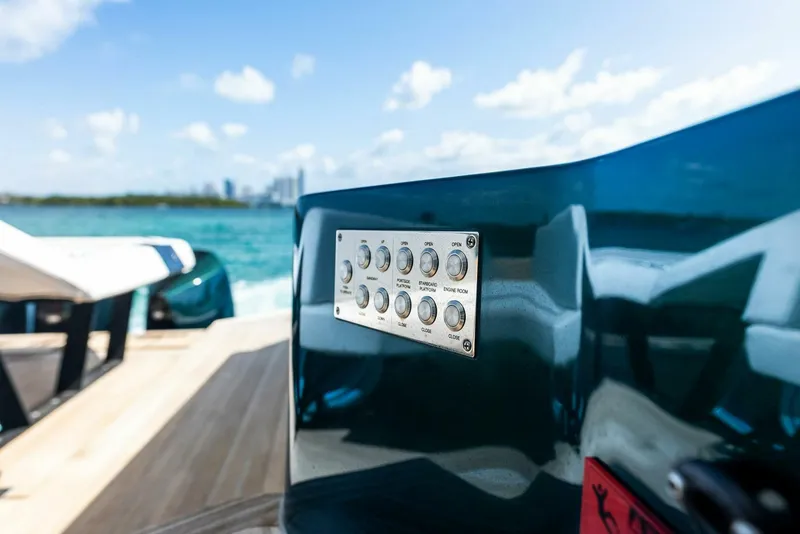 Slide: The Image of Wally Wallytender 43X 2023 - 5237278