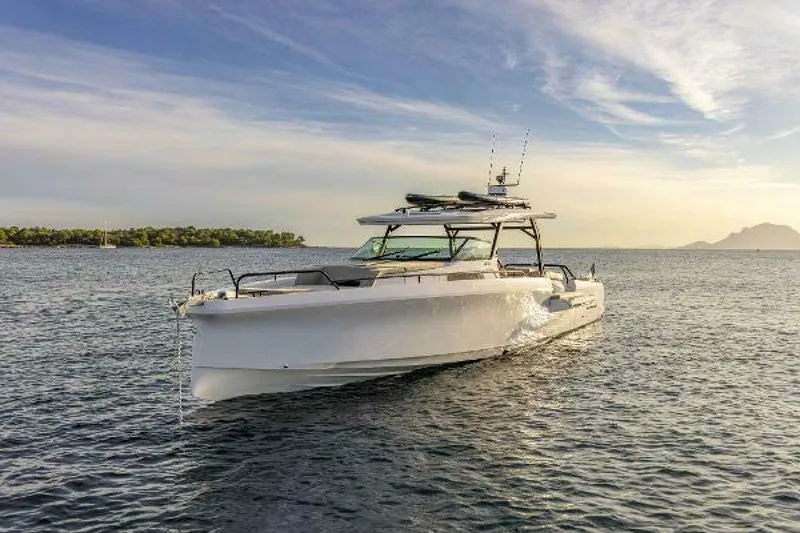 Slide: The Image of Axopar Sun Top 2025 - 5229932