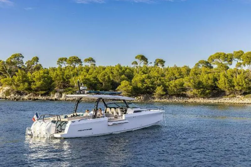 Slide: The Image of Axopar Sun Top 2025 - 5229934