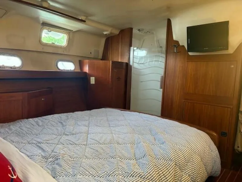 Slide: The Image of Hunter Passage 450 1999 - 5473980