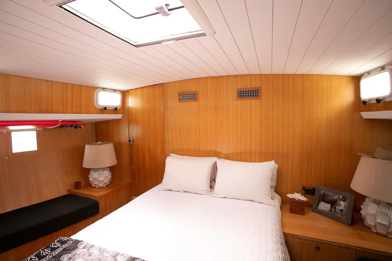 Slide: The Image of Burger Beach House Ketch 1966 - 5231321