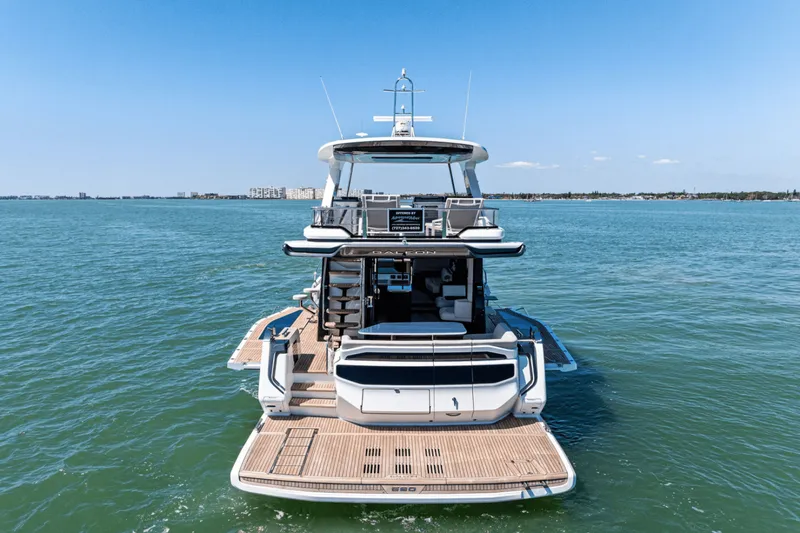 Slide: The Image of Galeon 560 FLY 2025 - 5231081