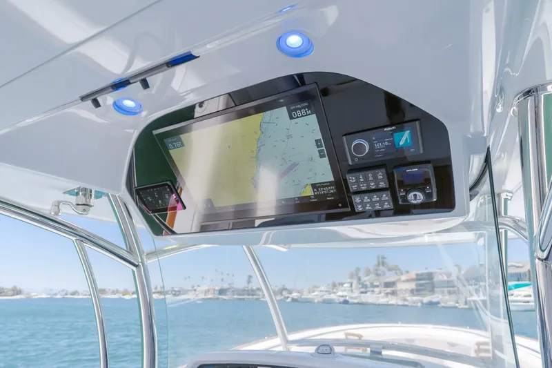 Slide: The Image of 2026 Mag Bay 43 Center Console - 5521555