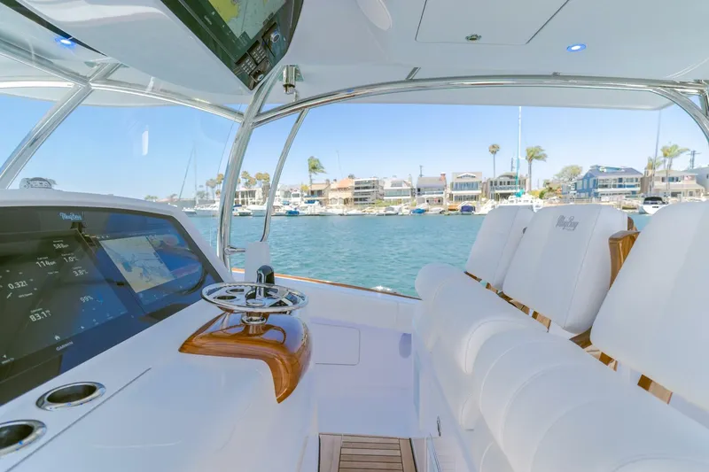 Slide: The Image of 2026 Mag Bay 43 Center Console - 5521562