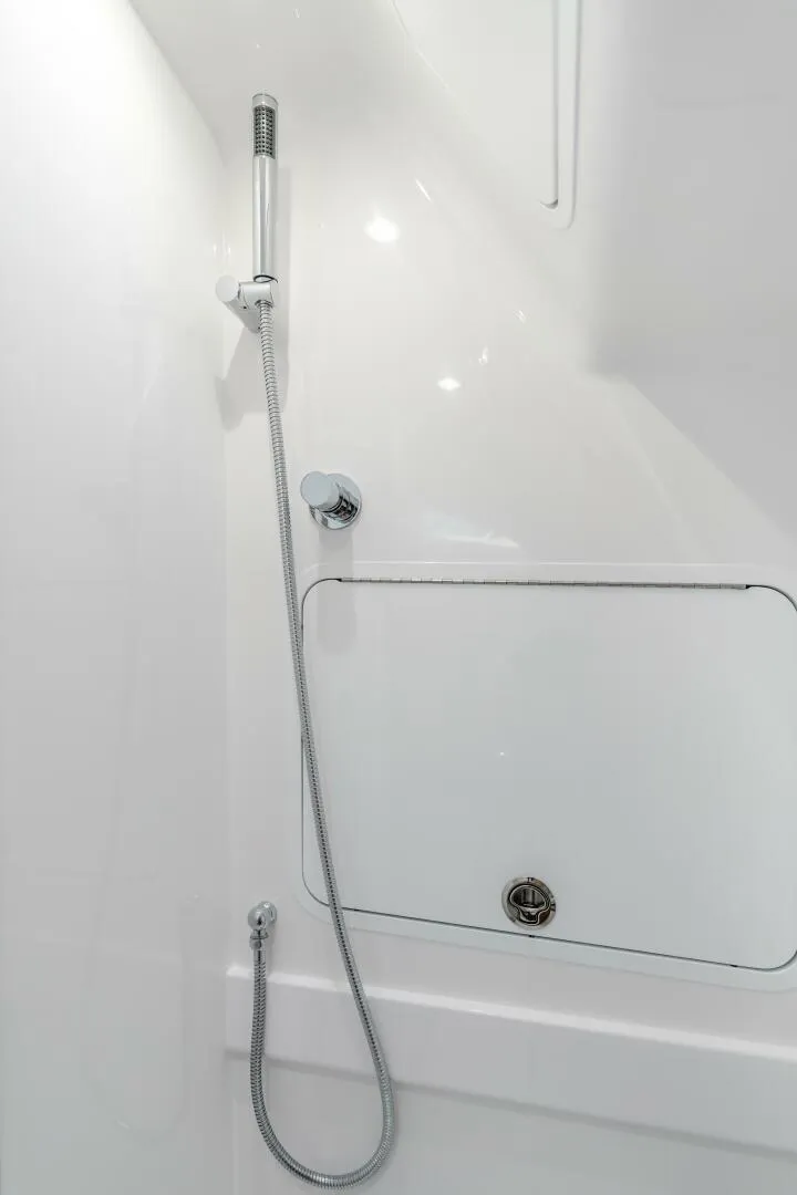 Slide: The Image of 2026 Mag Bay 43 Center Console - 5521577