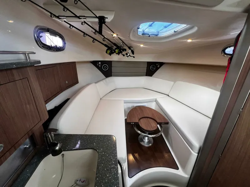 Slide: The Image of Boston Whaler 315 Conquest 2018 - 5231404