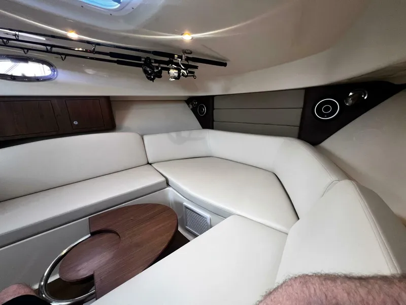 Slide: The Image of Boston Whaler 315 Conquest 2018 - 5231408