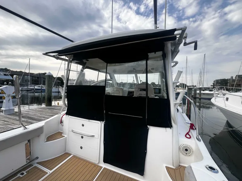 Slide: The Image of Boston Whaler 315 Conquest 2018 - 5231451