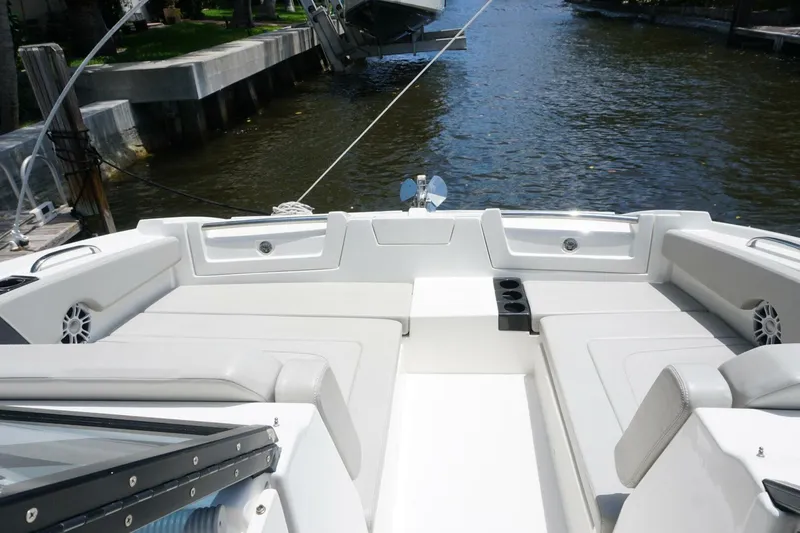 Slide: The Image of Aquila 32 Sport 2022 - 5280356