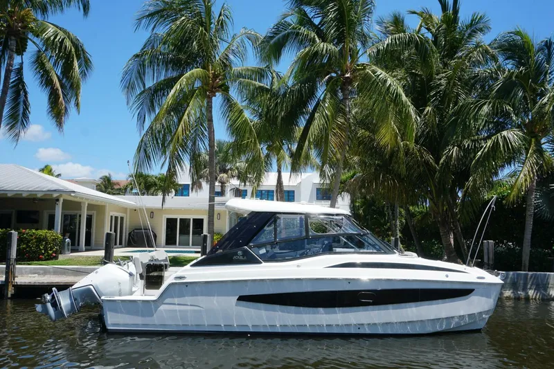 Slide: The Image of Aquila 32 Sport 2022 - 5280339