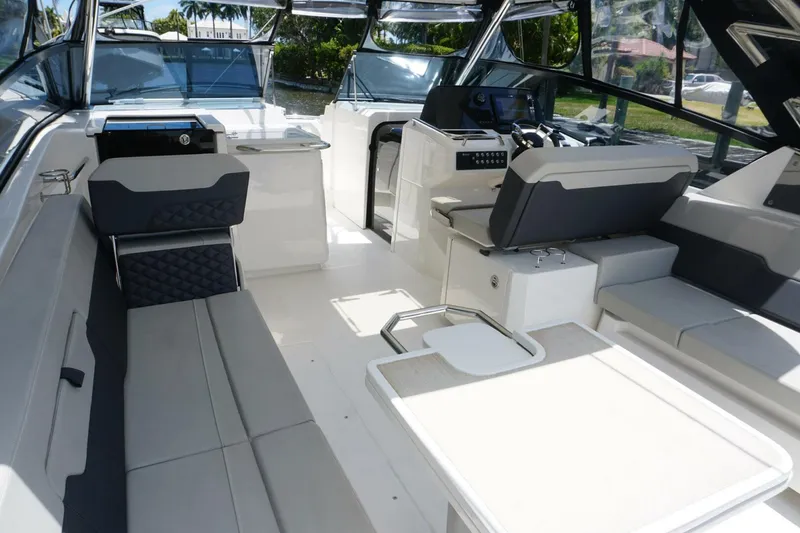 Slide: The Image of Aquila 32 Sport 2022 - 5280376