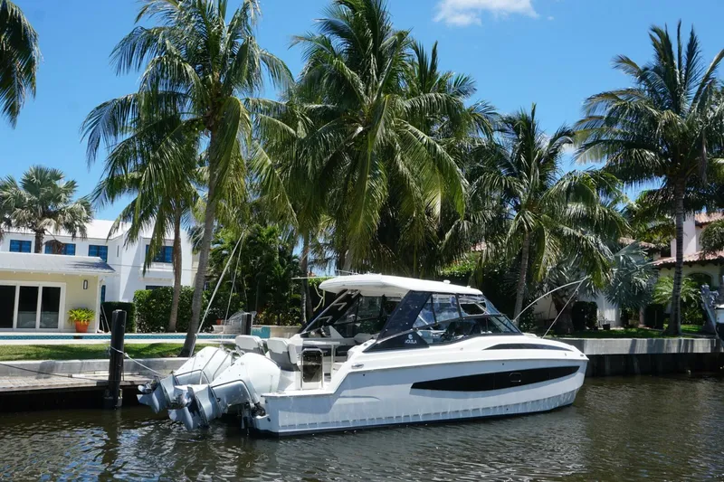 Slide: The Image of Aquila 32 Sport 2022 - 5280389