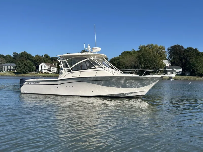 Slide: The Image of Grady-White 330 Express 2016 - 5666857