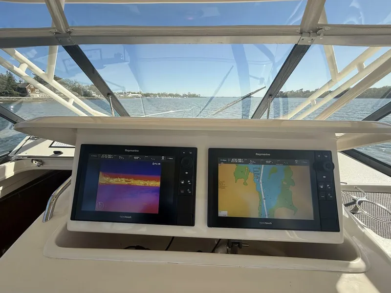 Slide: The Image of Grady-White 330 Express 2016 - 5261646