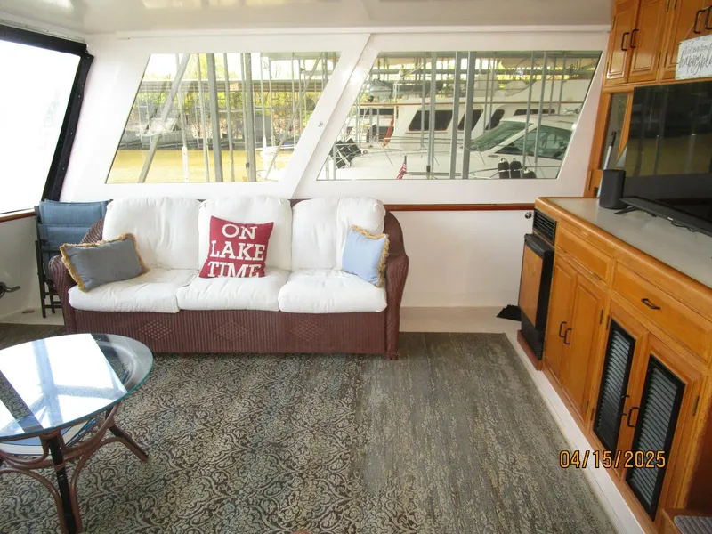 Slide: The Image of 48' Ocean Alexander sundeck port - 5232937